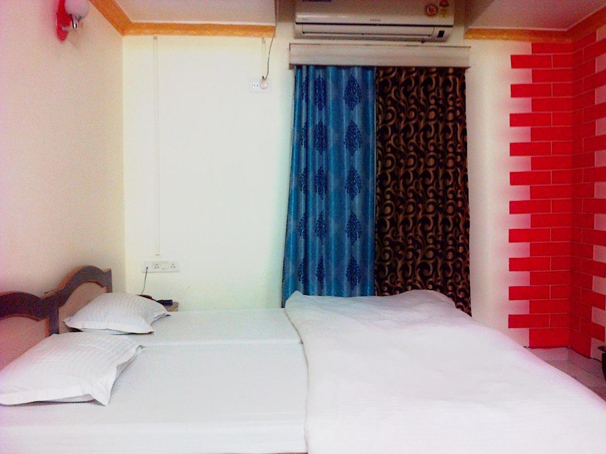 Hotel Mega Palace Patna  Exterior foto